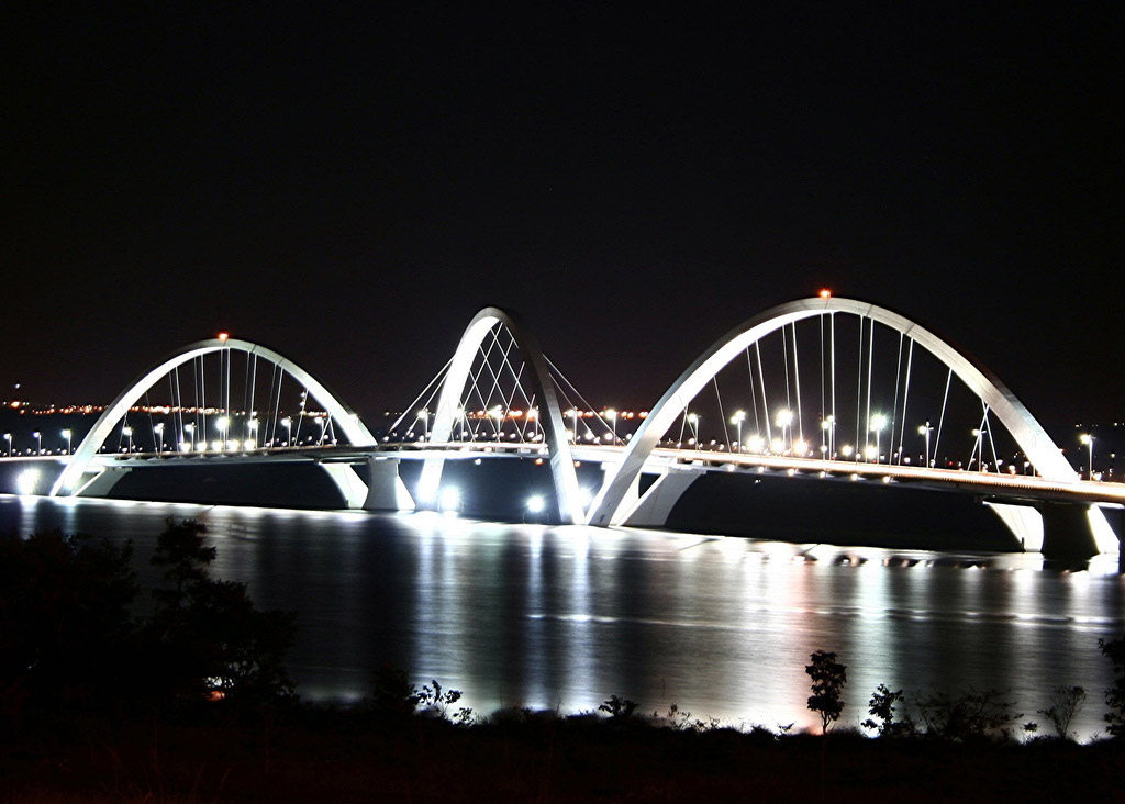 Juscelino Kubitschek bridge in Brazil